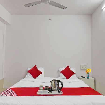 Hotel O Cozy Rooms سورات المظهر الخارجي الصورة