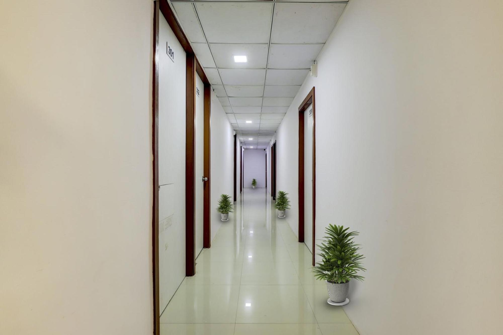 Hotel O Cozy Rooms سورات المظهر الخارجي الصورة