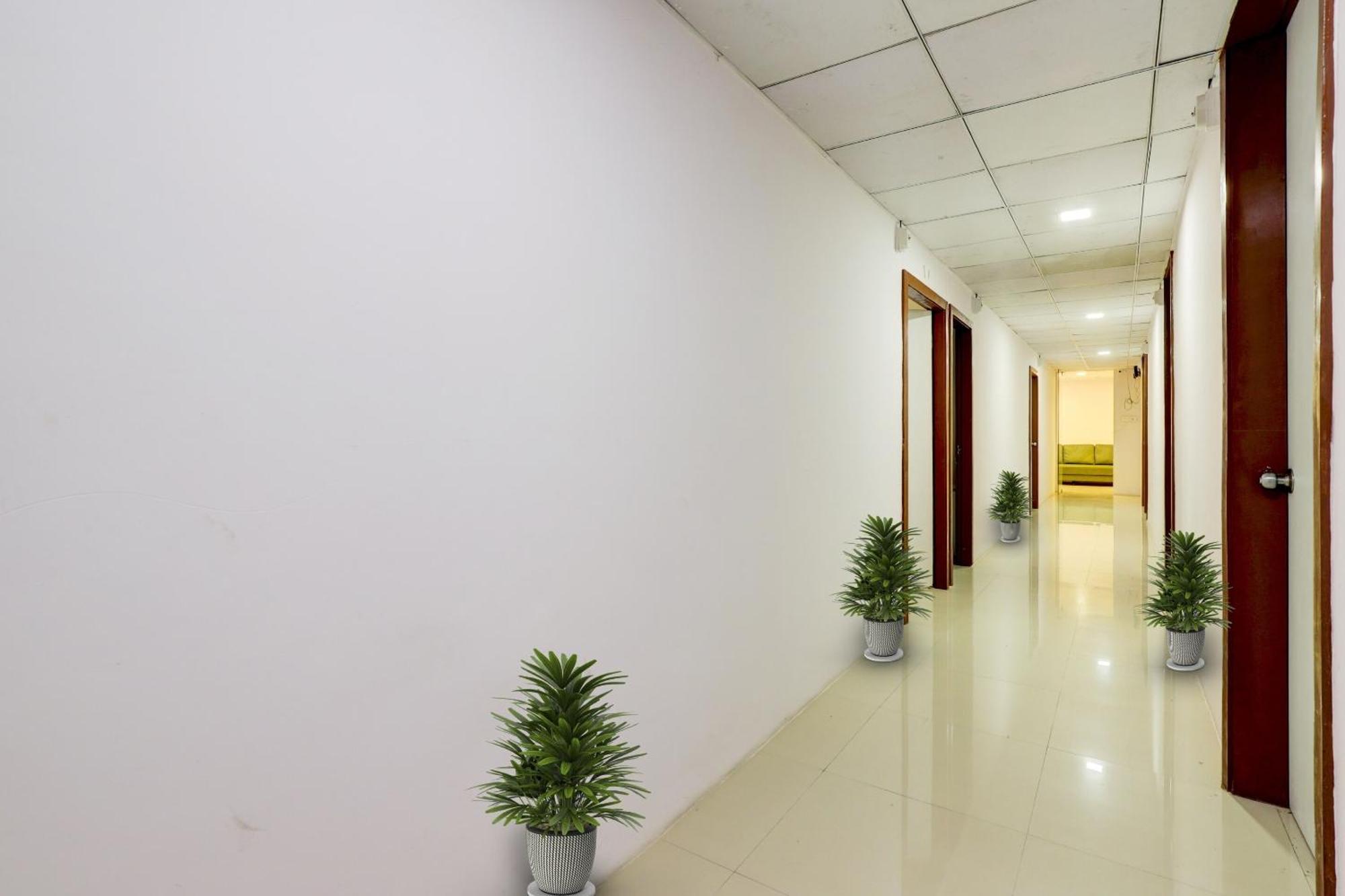 Hotel O Cozy Rooms سورات المظهر الخارجي الصورة